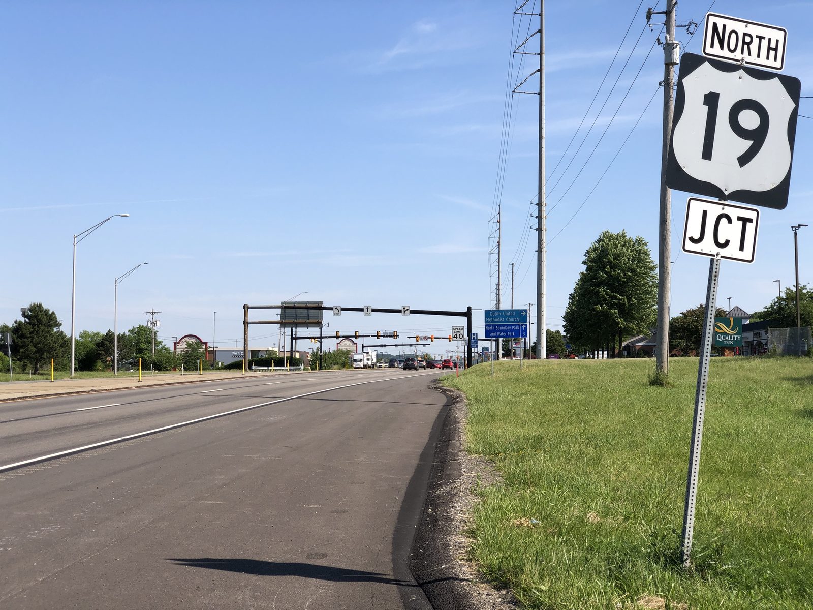 U.S. Route 19 (Perry Highway) just north of the Pennsylvania Turnpike/I-79 interchange in Cranberry Township — the crossroads at the heart of the township's growth.