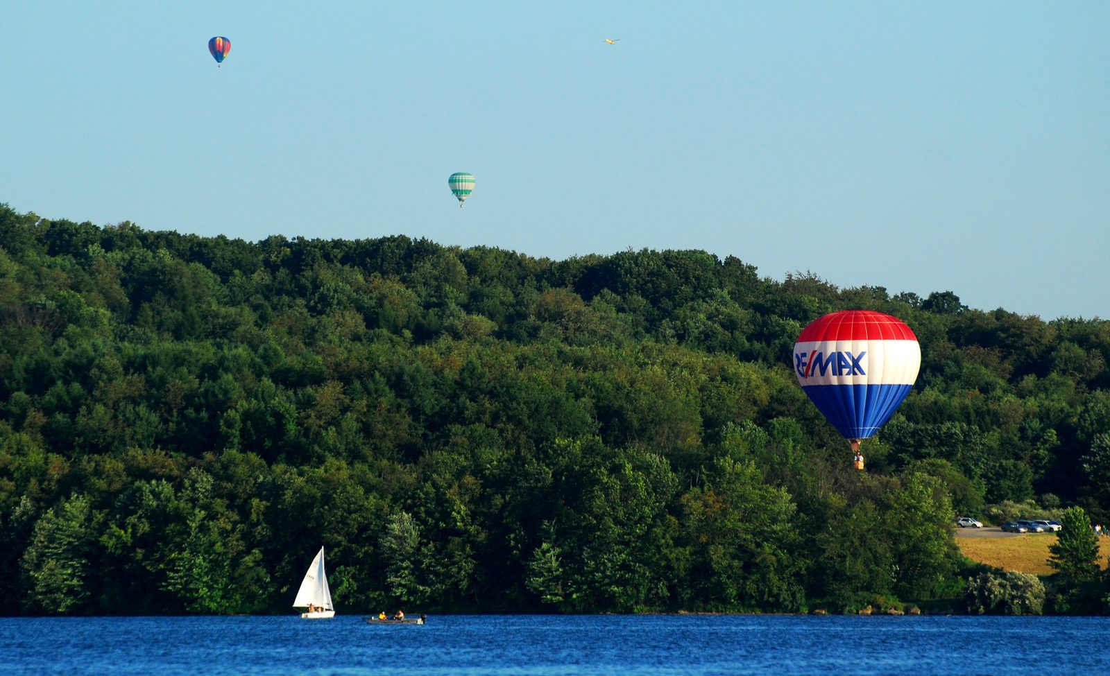 Hot air balloons over Moraine State Park, the region's recreational anchor near Cranberry Township.